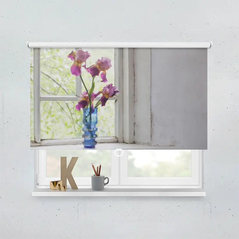Spring Rollo Motiv Iris Vase Fenster
