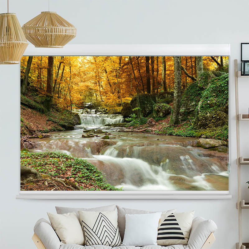 Kassettenrollo Motiv 'Herbstwald mit Fluss'