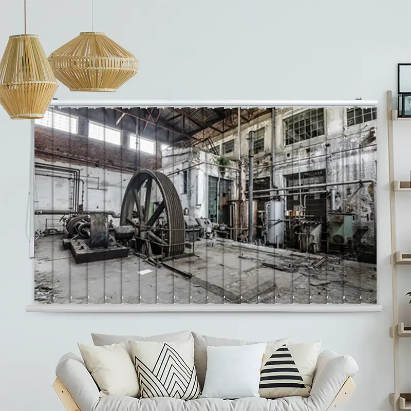 Lamellenvorhang Motiv Grosses Rad In Verlassener Fabrik