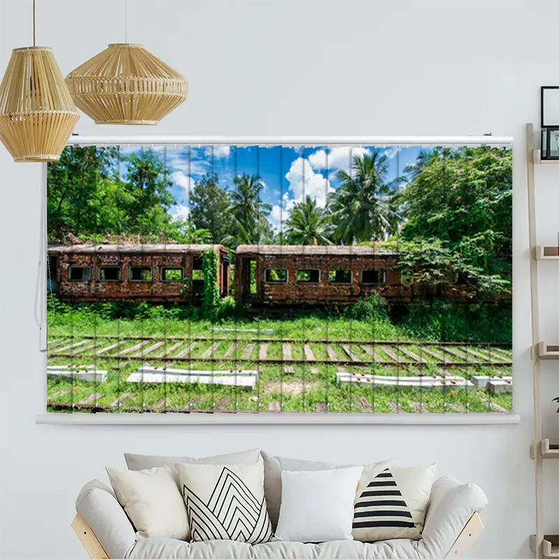 Lamellenvorhang Motiv Alter Zug im Dschungel