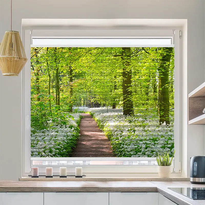 Plissee Motiv Waldweg mit Blumen