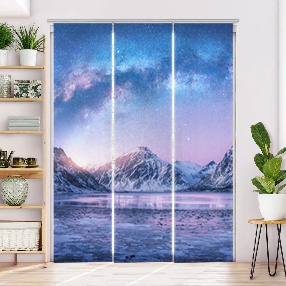 Schiebegardine Motiv Milchstraße über Bergen