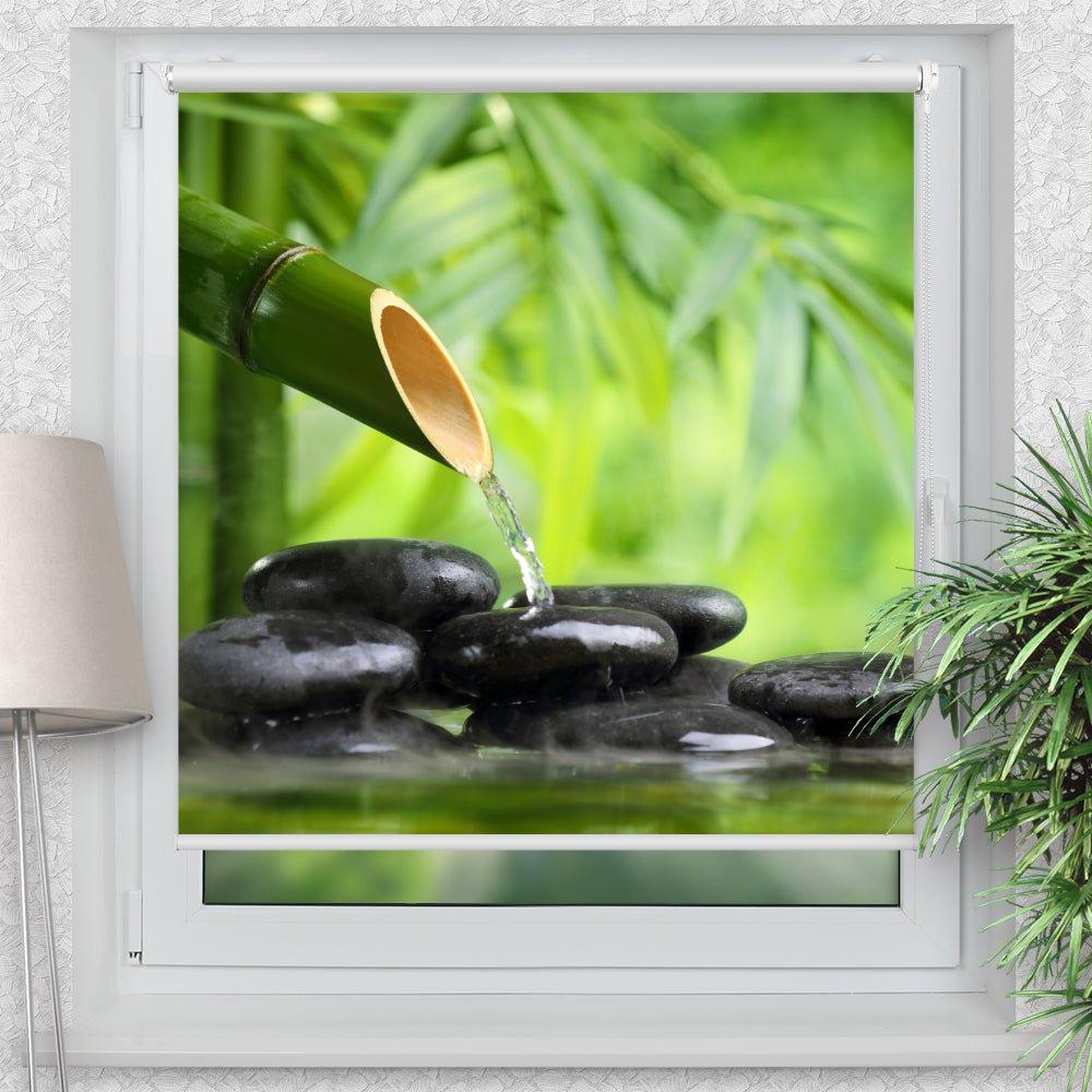Rollo Motiv "Bambus Rohr Wasser Steine" - ohne bohren - Klemmrollo bis 150 cm Breite - Klemmfix mit Fotodruck - blickdicht - La-Melle