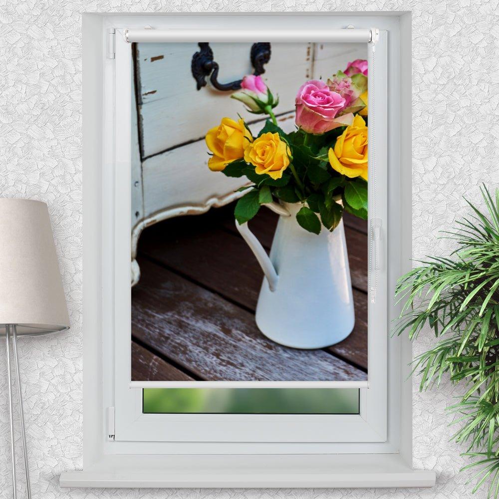 Rollo Motiv "Kommode Rosen" - ohne bohren - Klemmrollo bis 150 cm Breite - Klemmfix mit Fotodruck - blickdicht - La-Melle