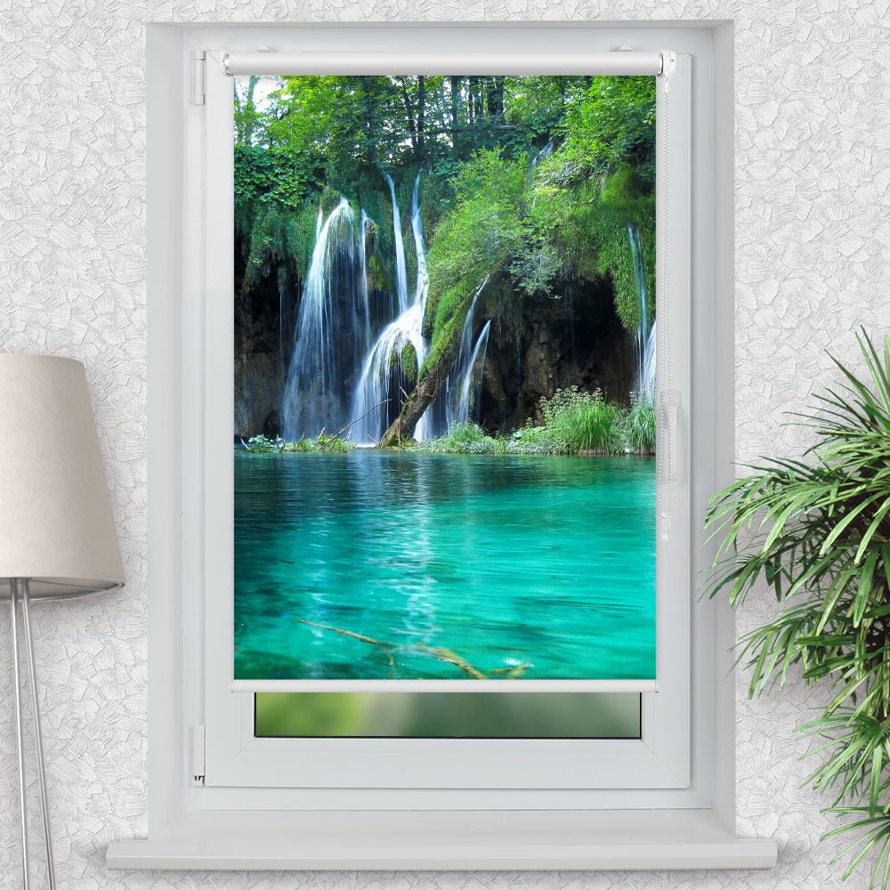 Rollo Motiv "Wald See Wasserfall" - ohne bohren - Klemmrollo bis 150 cm Breite - Klemmfix mit Fotodruck - blickdicht - La-Melle