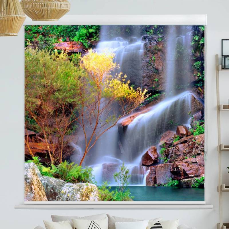 Kassettenrollo Motiv Wasserfall im Wald