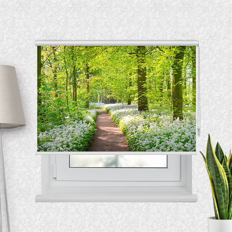 Fotorollo Waldweg mit Blumen