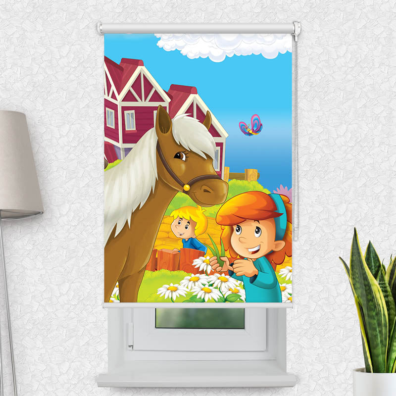 Fotorollo Maedchen mit Pferd