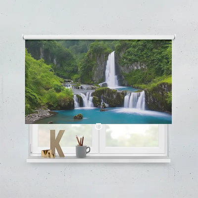 Spring Rollo Motiv Wald See Wasserfall