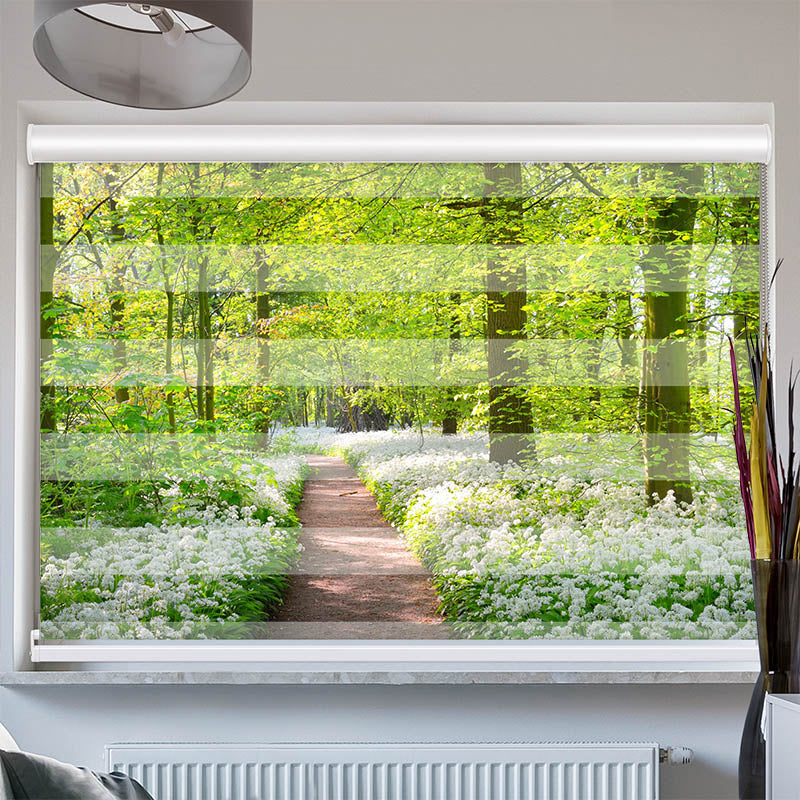 Doppelrollo mit Kassette Waldweg mit Blumen