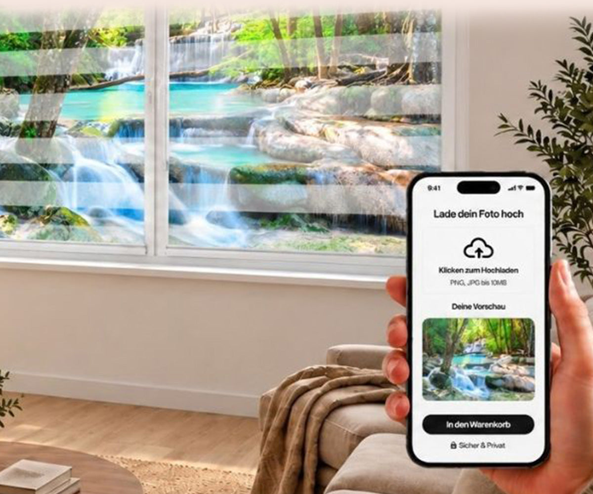 Doppelrollo mit Kassette mit individuellem Wasserfall-Motiv und türkisfarbenen Naturbecken im Wohnzimmer – lade dein eigenes Foto hoch und gestalte dein Doppelrollo mit Kassette nach Maß bei La-Melle