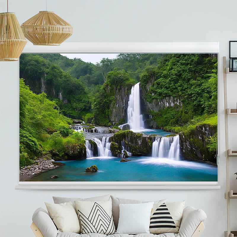 Kassettenrollo Motiv Wasserfall im Wald