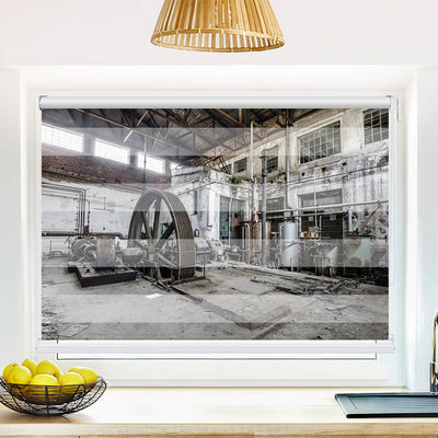 Fotorollo Grosses Rad in Verlassener Fabrik