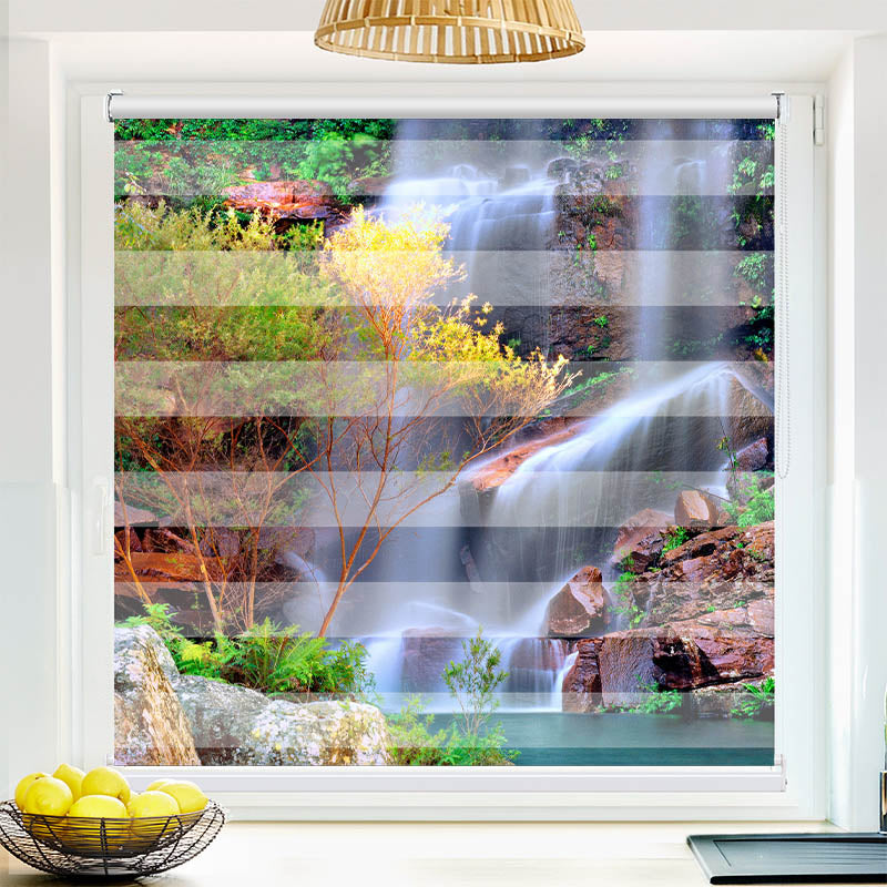 Fotorollo Wasserfall im Wald