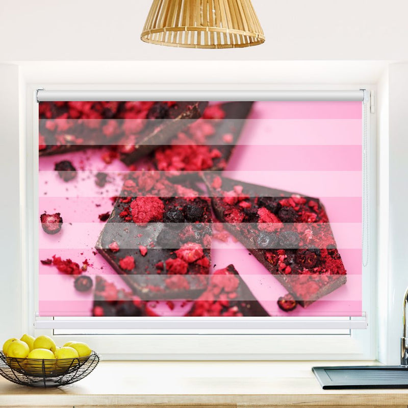 Klemm Doppelrollo "Beeren Auf Dunkler Schokolade" - ohne Bohren - Klemmfix - bis 150 cm Breite - Duo Rollo Fotodruck - La-Melle