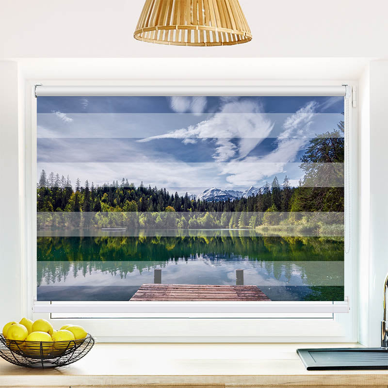 Fotorollo Bergsee im Wald