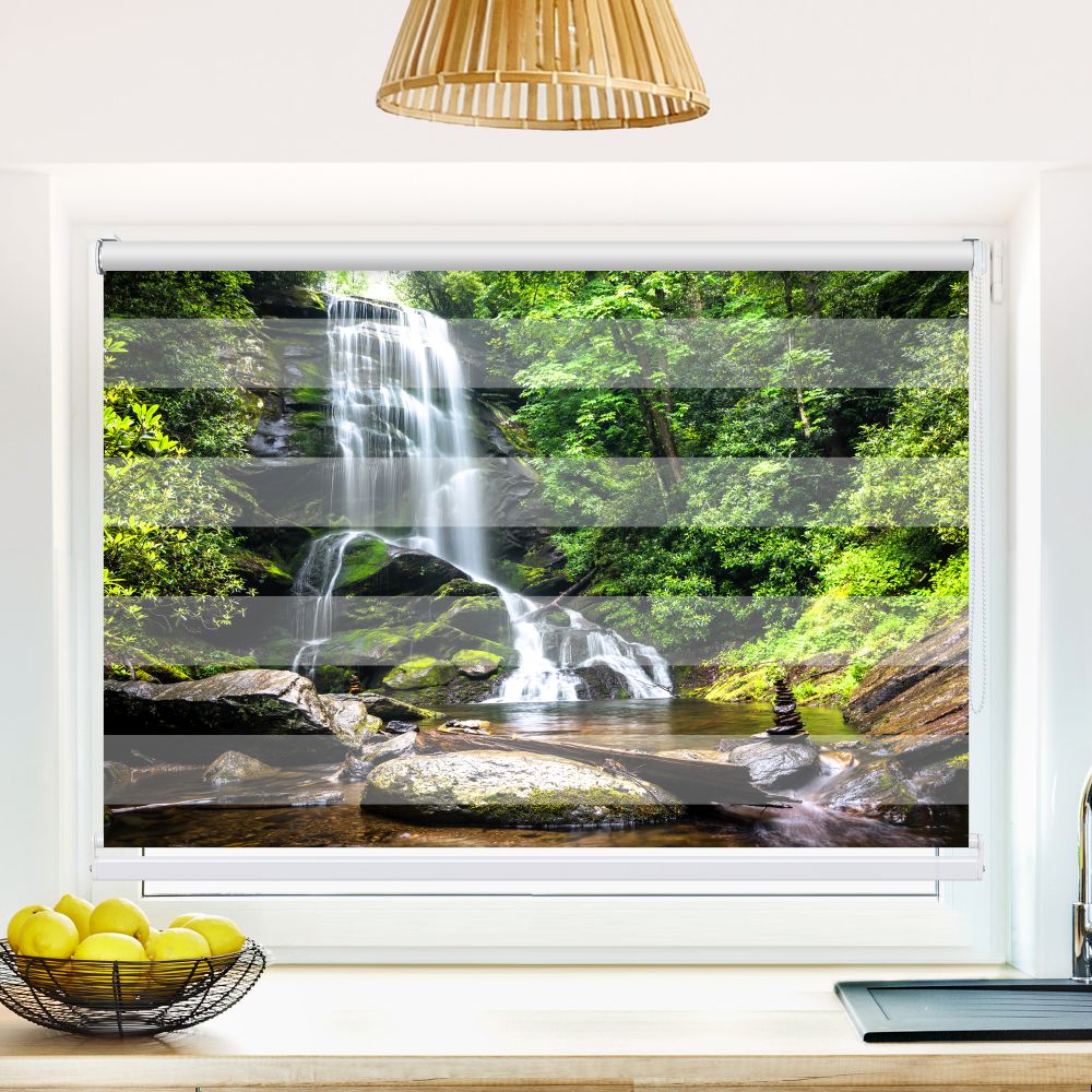 Klemm Doppelrollo "Wasserfall Wald Steine" - ohne Bohren - Klemmfix - bis 150 cm Breite - Duo Rollo Fotodruck - La-Melle