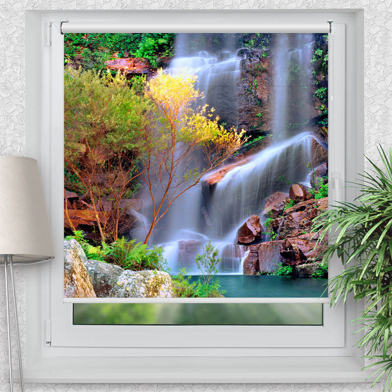 Klemmfix Rollo Wasserfall im Wald
