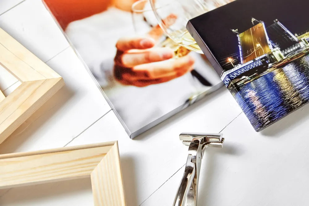 Leinwände und Keilrahmen