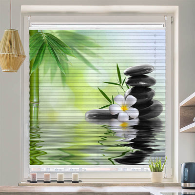 Plissee Motiv Frangipani Bambus Steine