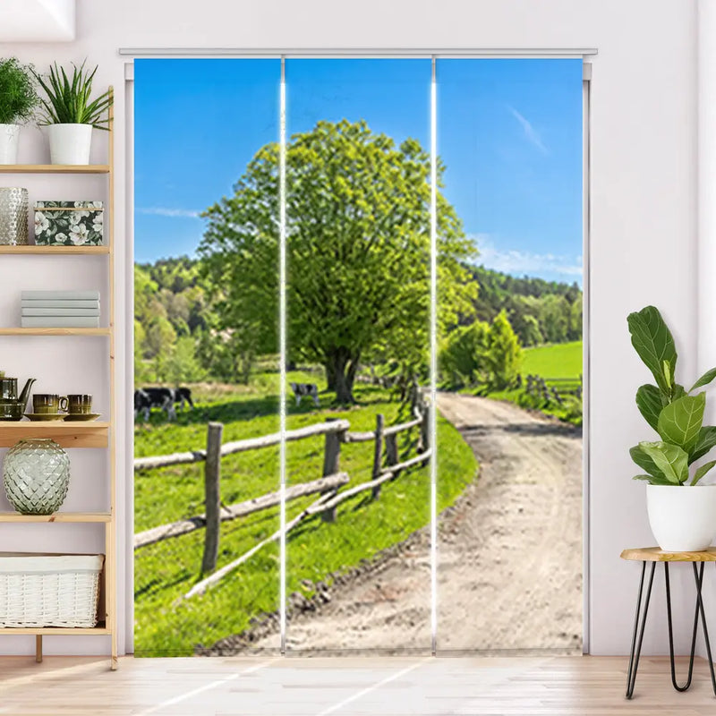 Schiebegardine Motiv Landschaft mit Gras und Kühen