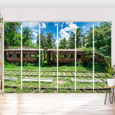 Schiebegardine Motiv Alter Zug im Dschungel