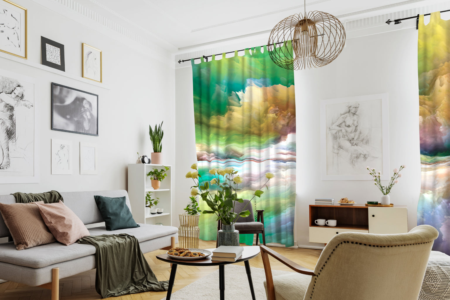 Bedruckter Foto-Vorhang mit abstrakten Motiven im Wohnzimmer