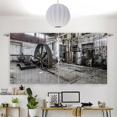 Vorhang Motiv Grosses Rad in Verlassener Fabrik