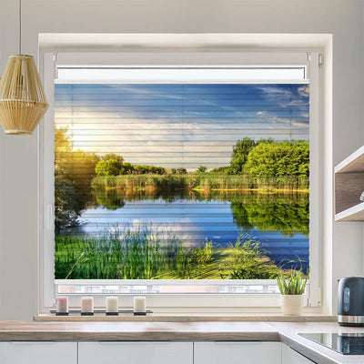 Wabenplissee Motiv Idyllischer Waldsee