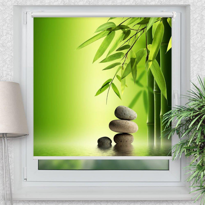 Rollo Motiv "Bambus Steinturm Wasserspiegel" - ohne bohren - Klemmrollo bis 150 cm Breite - Klemmfix mit Fotodruck - blickdicht - La-Melle