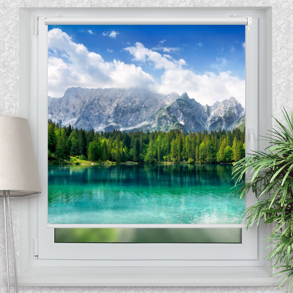 Rollo Motiv "Bergsee Wald Baeume" - ohne bohren - Klemmrollo bis 150 cm Breite - Klemmfix mit Fotodruck - blickdicht - La-Melle