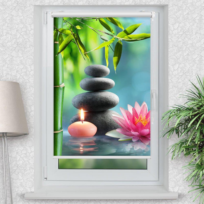 Rollo Motiv "Lotus Bambus Steinturm Kerze" - ohne bohren - Klemmrollo bis 150 cm Breite - Klemmfix mit Fotodruck - blickdicht - La-Melle