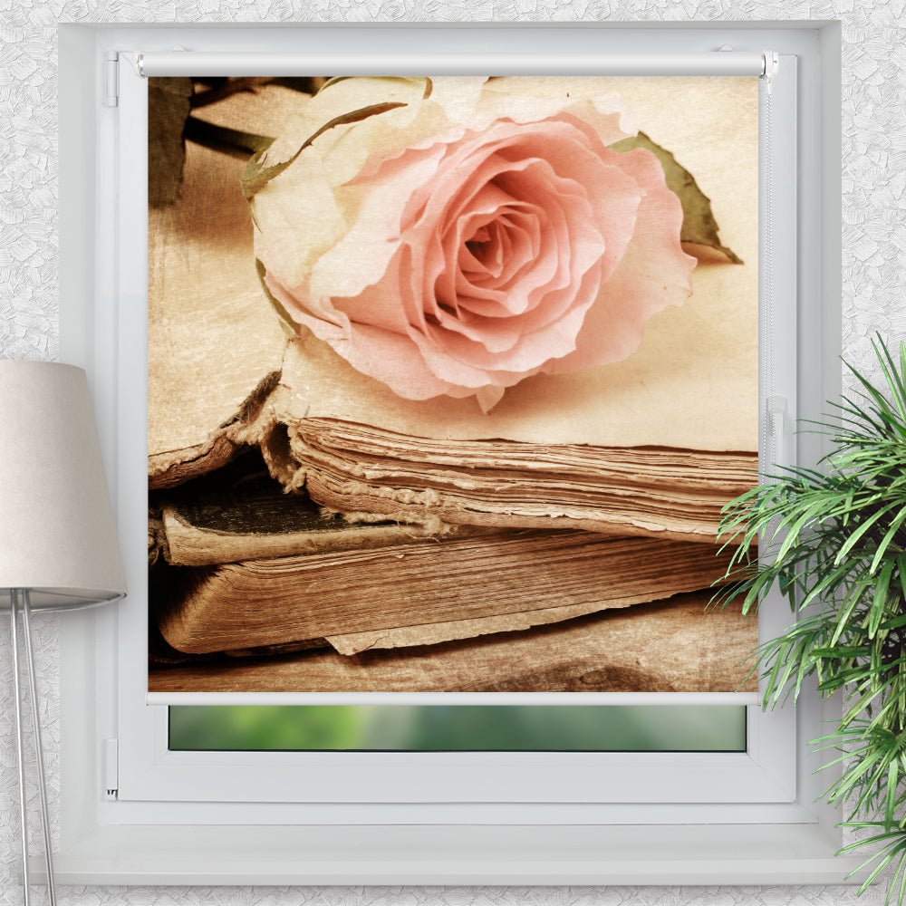 Rollo Motiv "Rose Buch vintage" - ohne bohren - Klemmrollo bis 150 cm Breite - Klemmfix mit Fotodruck - blickdicht - La-Melle