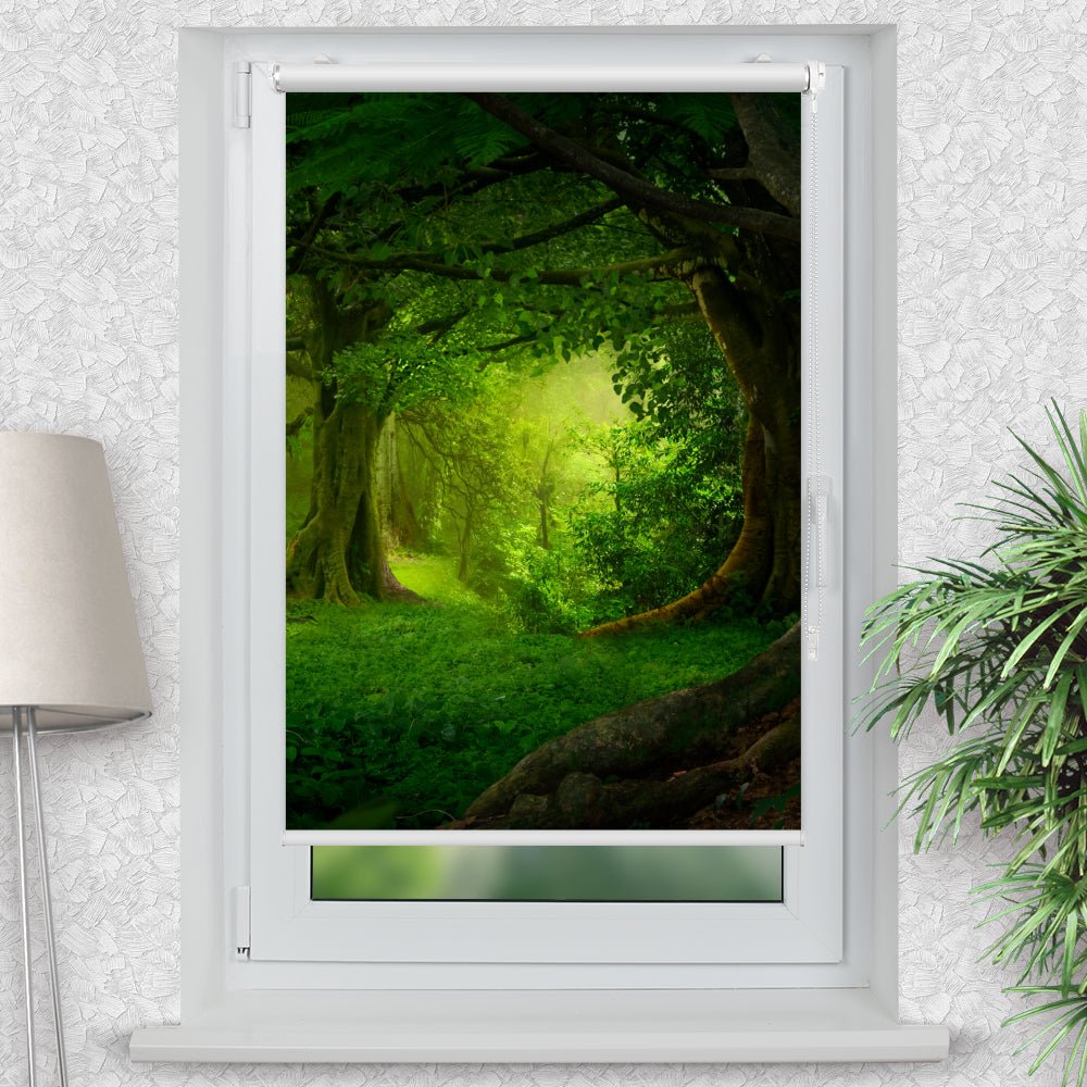 Rollo Motiv "Wald Fantasie Urwald" - ohne bohren - Klemmrollo bis 150 cm Breite - Klemmfix mit Fotodruck - blickdicht - La-Melle