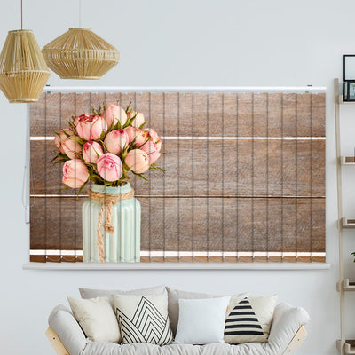 Lamellenvorhang Motiv Tulpen Vase Holzwand