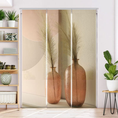 Schiebegardine Motiv 'Blumendekor Vor Weisser Wand' - La-Melle